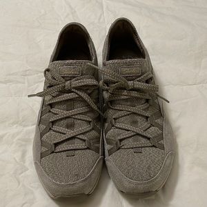 Skechers Women’s Seager Zip Line Shoes Taupe Size 9.5